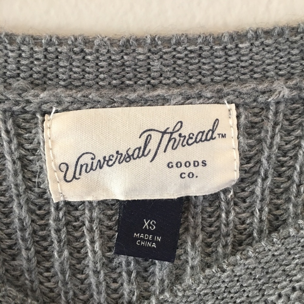 ⬇️ $14 SALE: Cozy Grey Front-Tie Sweater - Picture 4 of 5